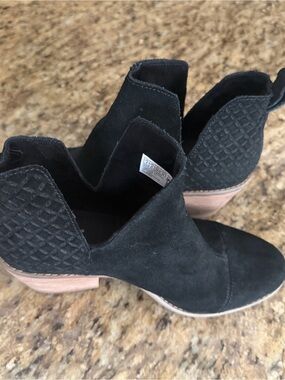 Toms Black Suede V-Cut Ankle Booties